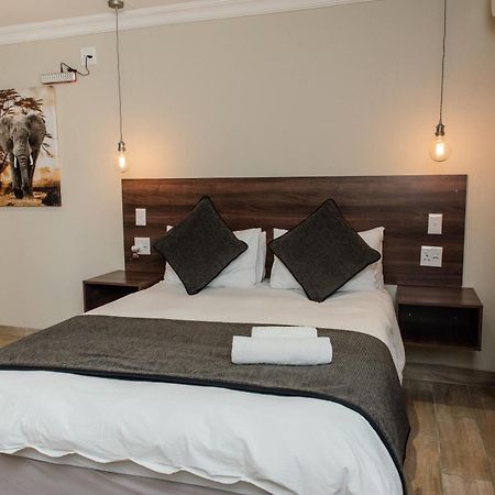 Casa Leitao Lodge Пхалаборва Экстерьер фото